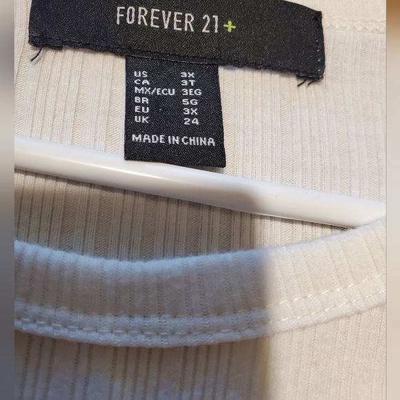Forever21 Bite Me Top. - Picture 3 of 3